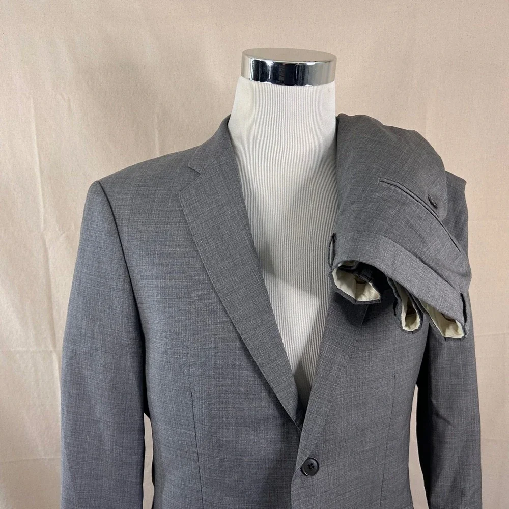 Charles Tyrwhitt 42R Slim Suit 36x30 REDA Wool Gray Two Button Double Vented